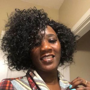 Meet your Posher, Shamekia